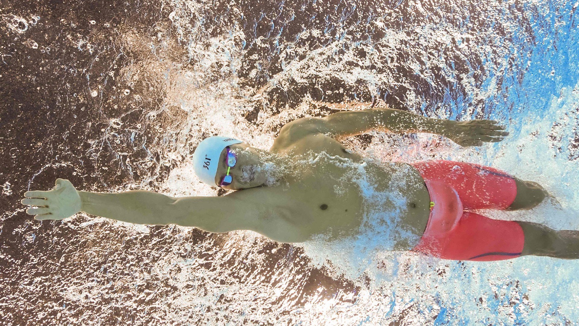 AYX官网-“智慧足球场地：AI裁判与实时数据分析应用推广”，智慧足球公园