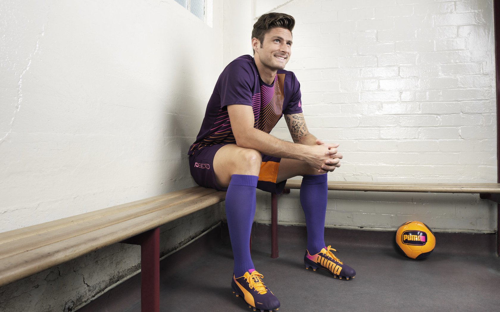 特色篮球体验馆走进偏远地区，推广运动文化，篮球体育中心